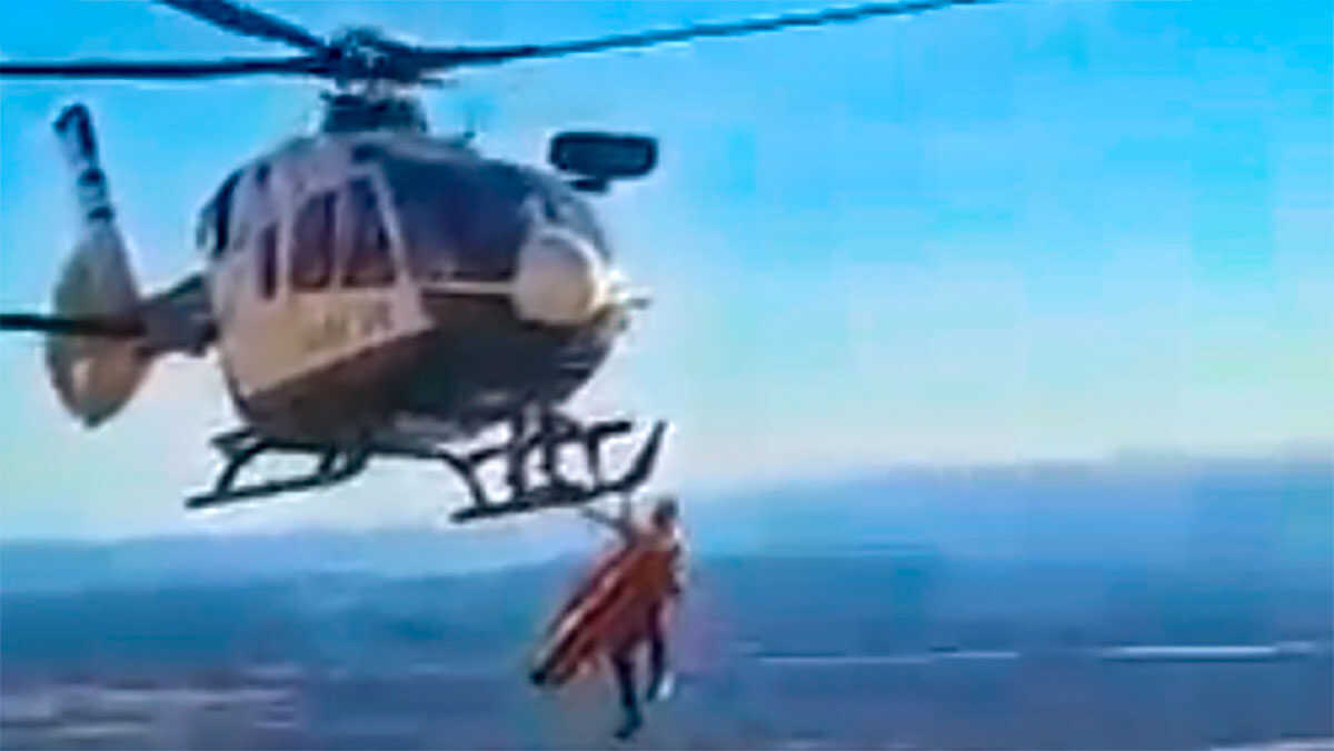 Gleitschirmflieger stürzt in El Pobo (Teruel) 20 Meter einen Hang hinab und wird schwer verletzt