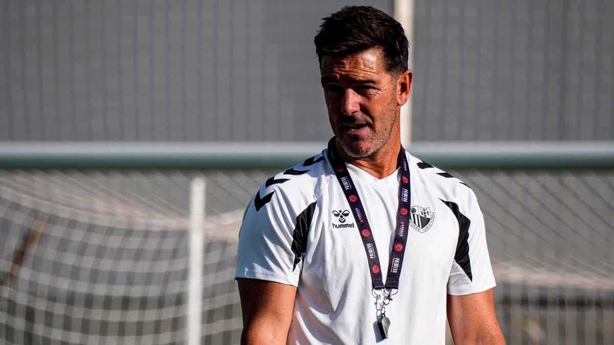 So sieht Antequera den Real Zaragoza: „Der Druck liegt bei ihnen – sie müssen alles gewinnen“