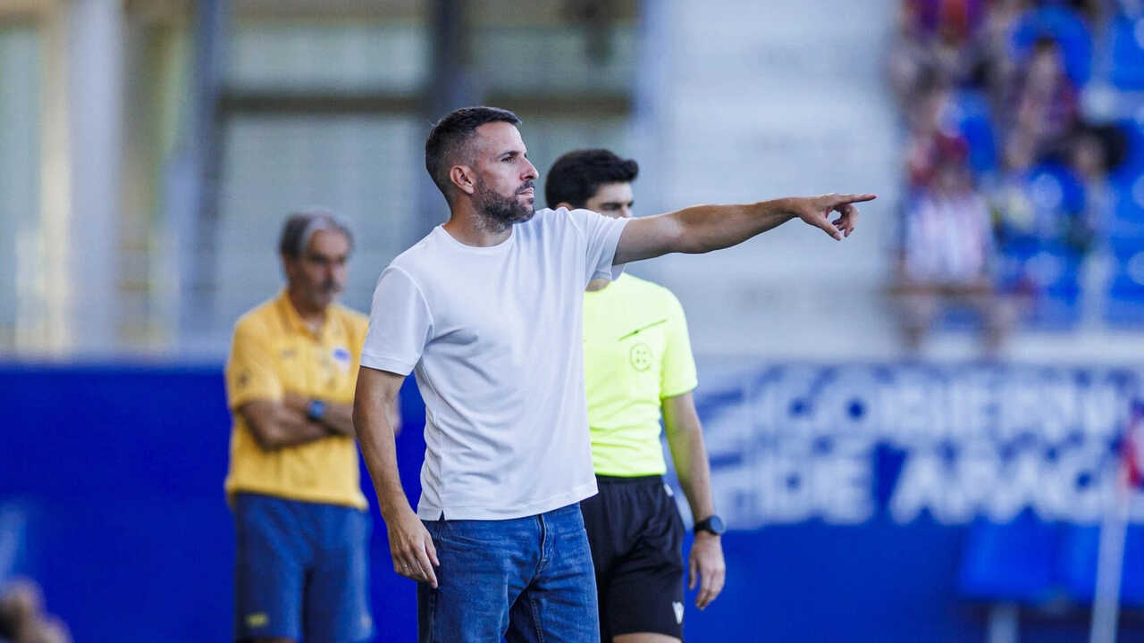 Raúl Jardiel vor dem Duell mit Real Jaén: „Wir müssen die Lehre aus dem ersten Spieltag ziehen“