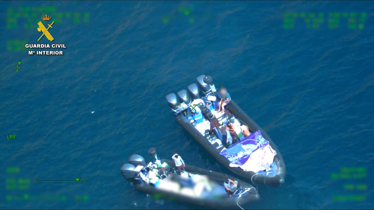 Vier Personen wegen Transports von Migranten per Boot nach Murcia festgenommen
