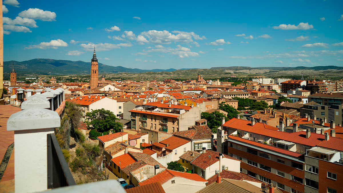 Die Burg, die zum Heiligtum wurde: Einer der großen Mudéjar-Schätze Aragoniens