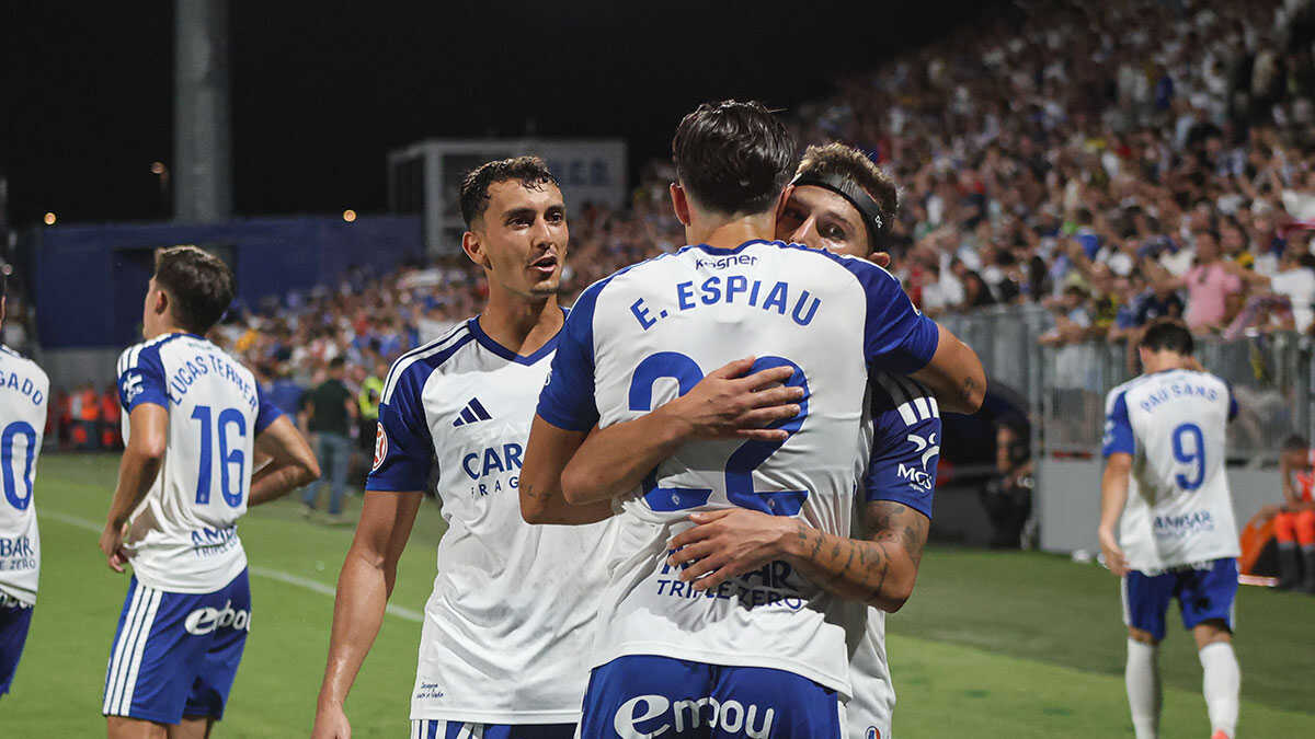 Wann und wo das Spiel Juventud de Torremolinos gegen Real Zaragoza am 3. Spieltag der Primera RFEF zu sehen ist