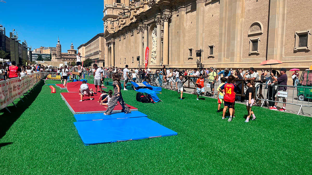 Von Schach bis Gewichtheben: Die Plaza del Pilar steht diesen Samstag ganz im Zeichen des Sports