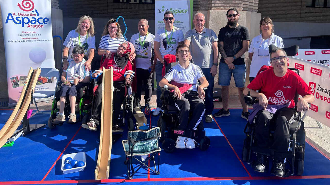 Boccia überrascht beim Tag des Sports auf der Straße mit Präzision, Technik und Strategie