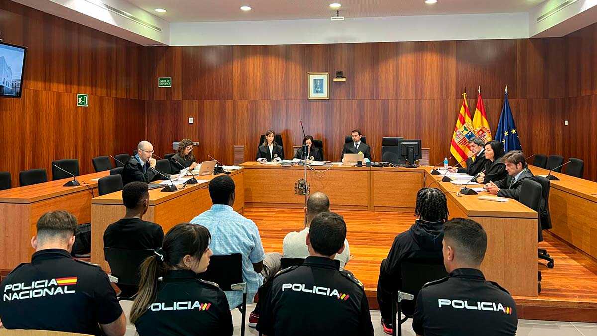 Prozess in Saragossa wegen vier Raubüberfällen mit Würgegriff nach Firmenfeiern 2024: „Ich dachte nicht, dass es so kompliziert wird“