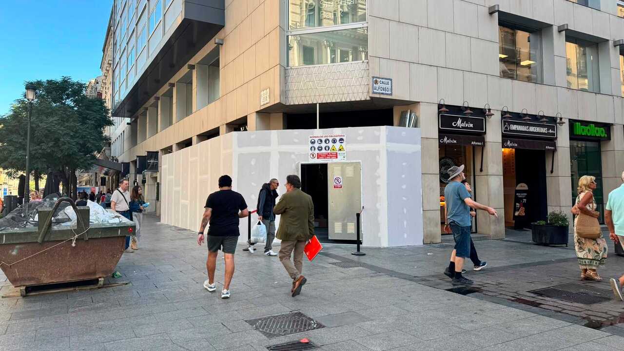 Von Süßigkeiten zu Vapes: der überraschende Wandel eines bekannten Geschäfts im Zentrum von Zaragoza