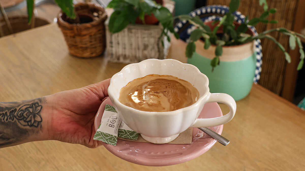 Das Café zwei Minuten vom Pilar mit mehr als 3.800 Bewertungen: „Kaffee und Kuchen 10 von 10“