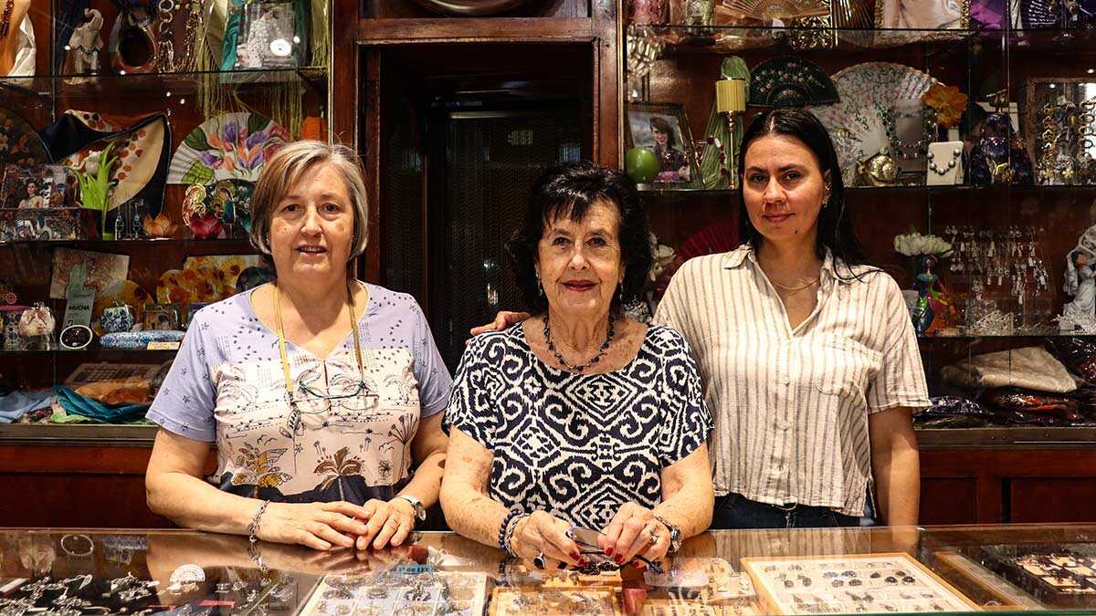 Das Geschäft mit mehr als 150 Jahren Geschichte in der Calle Alfonso I in Zaragoza: „Als Kind sagte ich, ich wolle Verkäuferin werden“