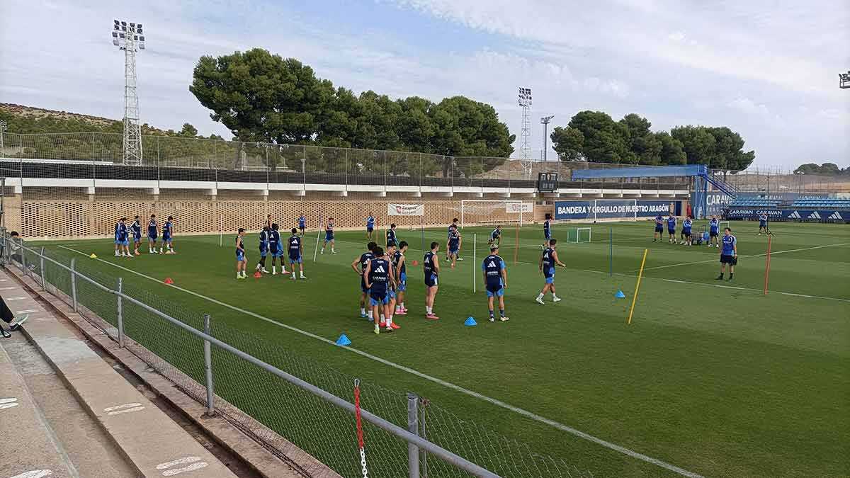 Real Zaragoza: Alle Spieler fit, Santos Nagore zu Besuch