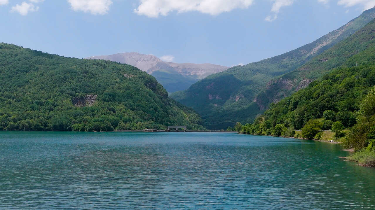 So stehen die Ebro-Stauseen Ende September da: weniger Wasser als vor einem Jahr