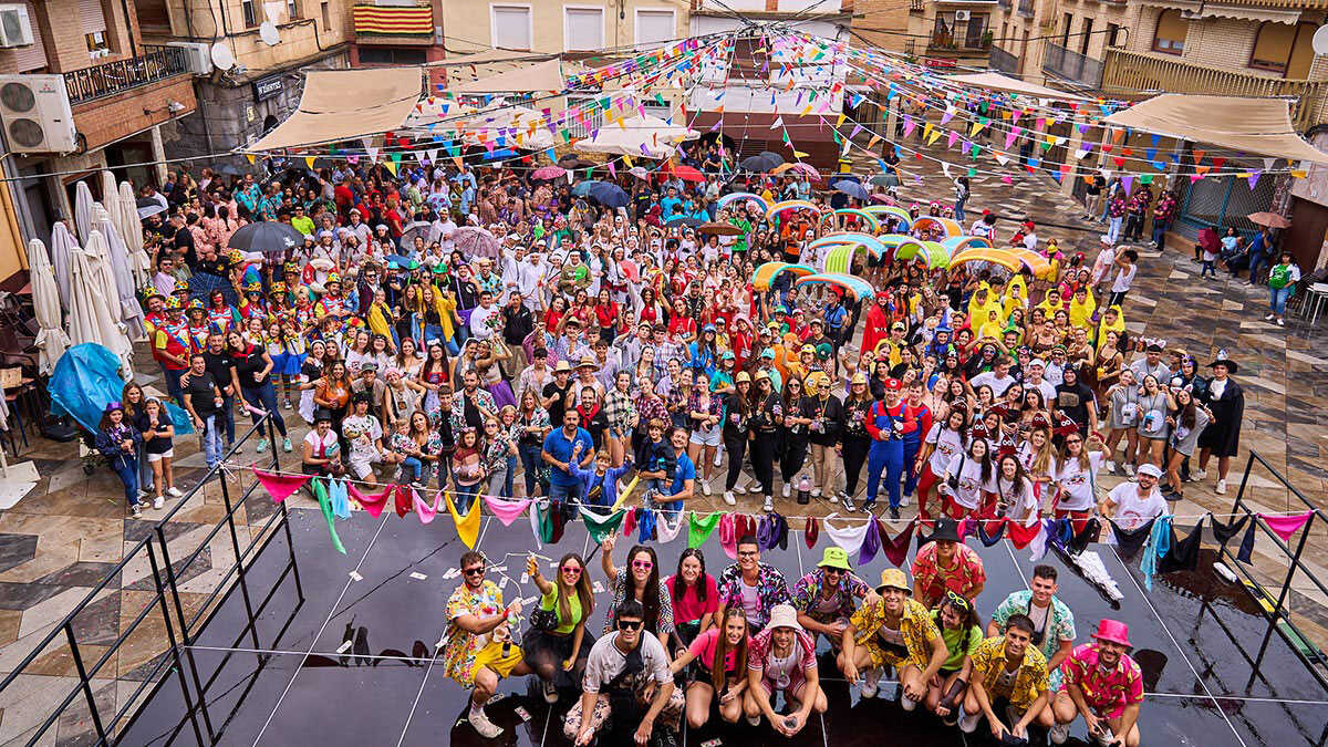 Großkopf-Figuren, Blaskapellen und Prozessionen zu Ehren des heiligen Michael: Programm der Fiestas in Fuentes de Ebro