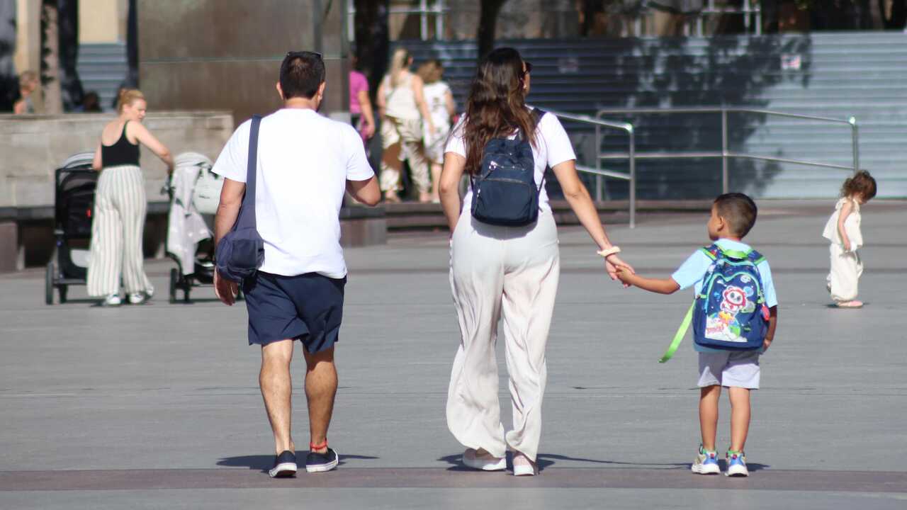 Nothilfen in Zaragoza: ZeC prangert Rückgang um 22 Prozent an, Stadt macht IPREM verantwortlich