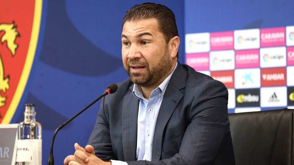 Juan Carlos Cordero, Ex-Sportdirektor von Real Zaragoza, kritisiert den Klub: „Die Anpassung an seine Rolle in der Segunda ist nicht gelungen“