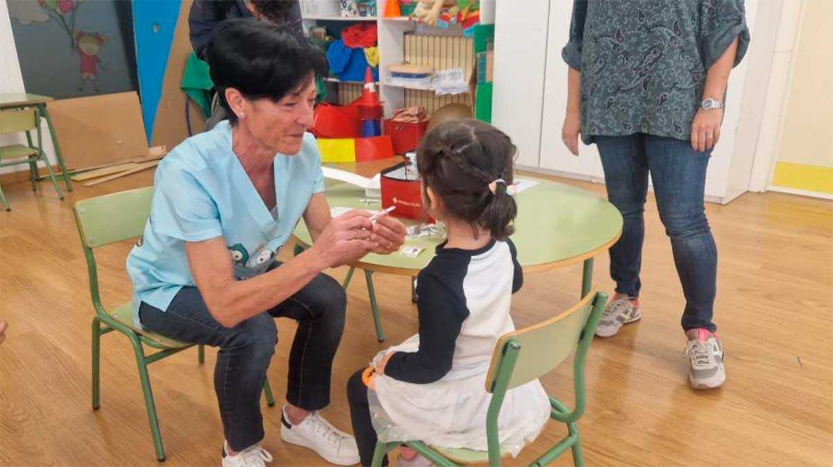 Ohne Spritze und in der Schule: Letzte Tage für die Anmeldung zur Grippeimpfung von Kindern