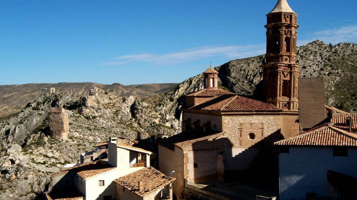 Aragons versteckter Wasserfall: Natur und Abkühlung in einem kleinen Dorf in Teruel