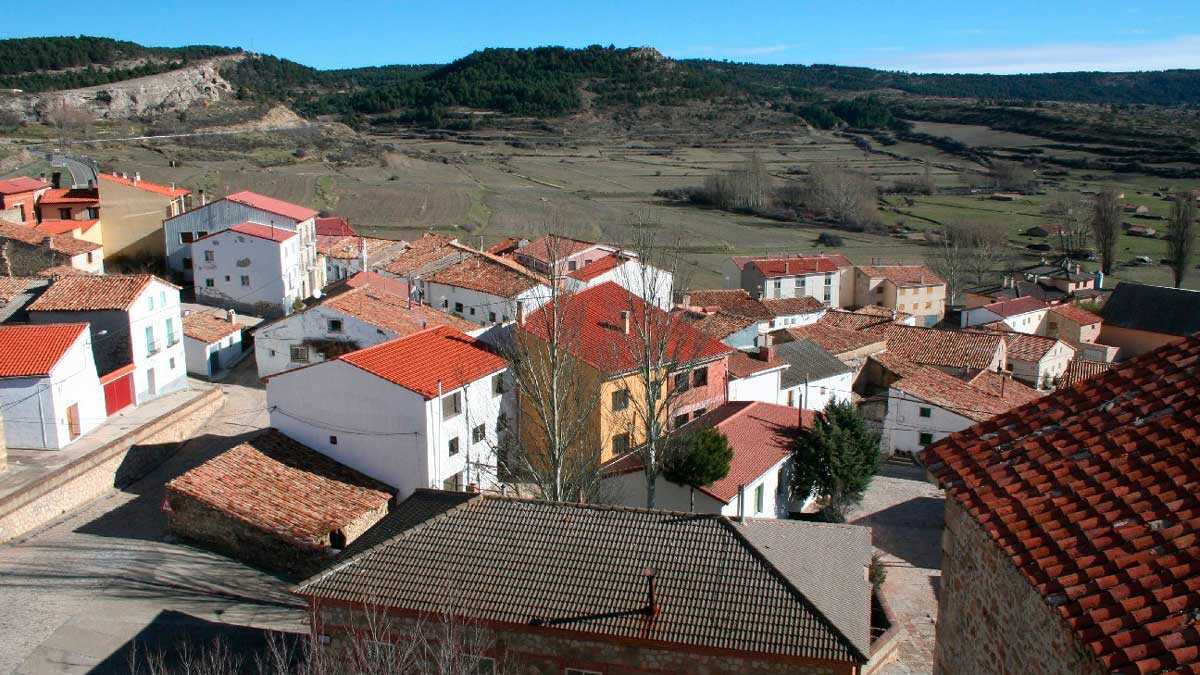 Neue Einwohner gesucht, um die einzige Bäckerei dieses Ortes in Teruel zu erhalten: 100 Euro Jahresmiete und Wohnung