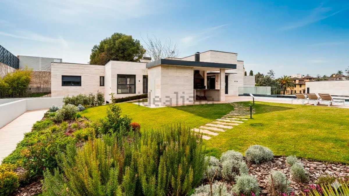 Das beeindruckende Haus in Zaragoza mit Pool, Sauna und Fitnessstudio: fast 1,5 Millionen Euro