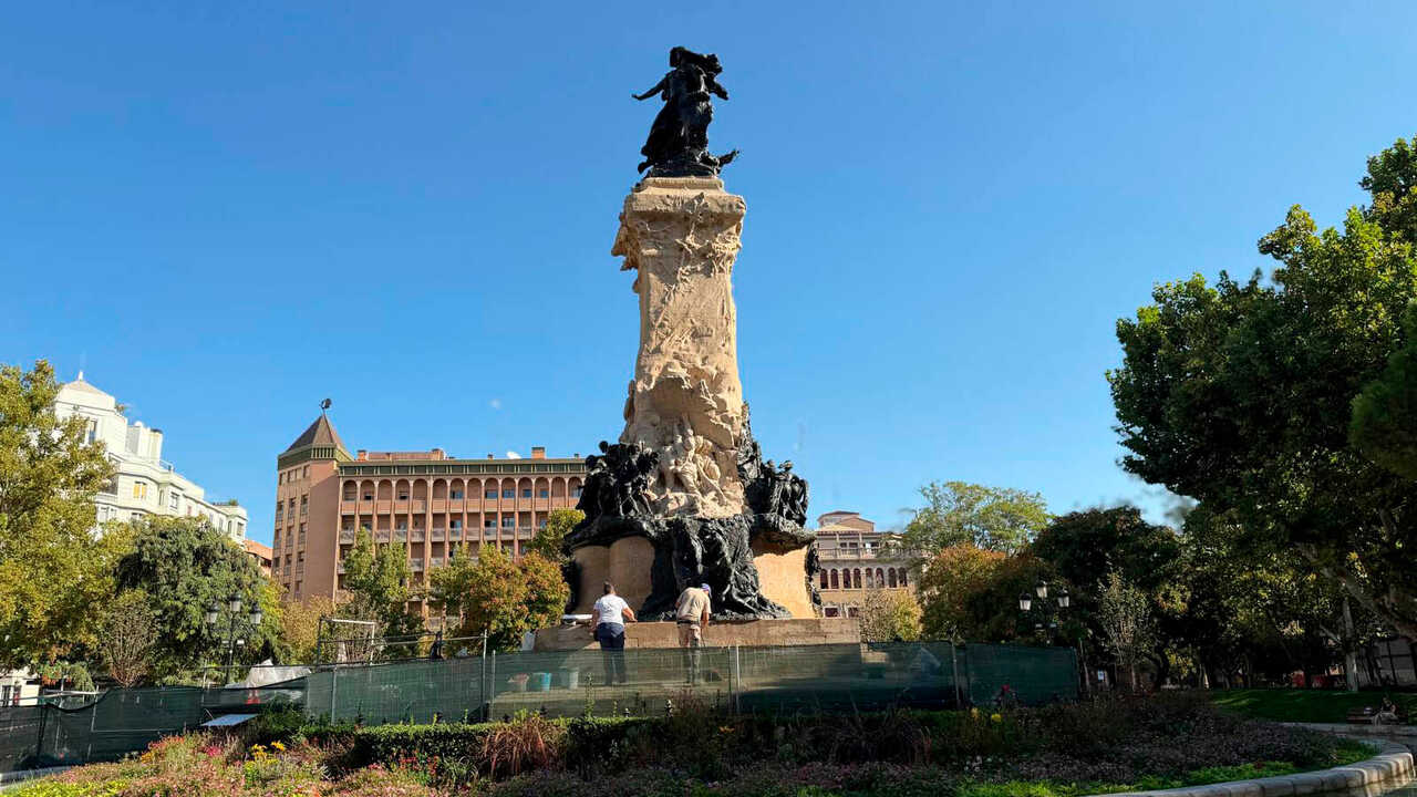 Abschied von den Baugerüsten: Das Monumento a Los Sitios erstrahlt in Zaragoza wieder in altem Glanz