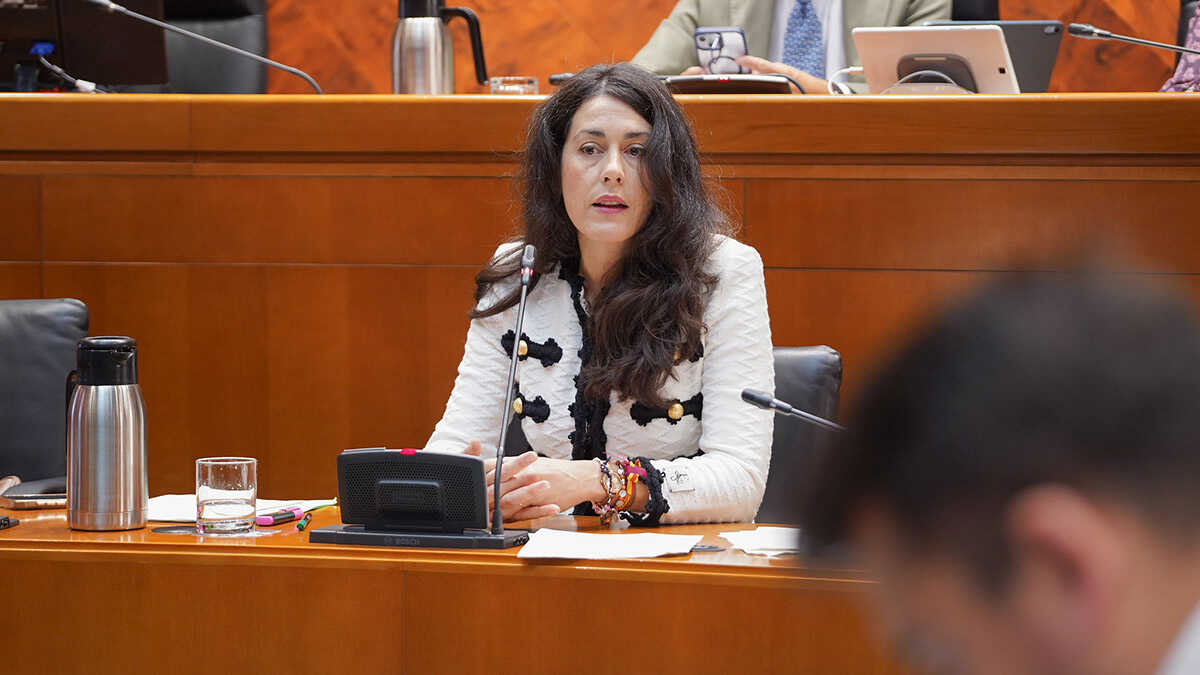 Pía Canals verteidigt Aragoniens Wohnungspolitik gegen staatliche Eingriffe