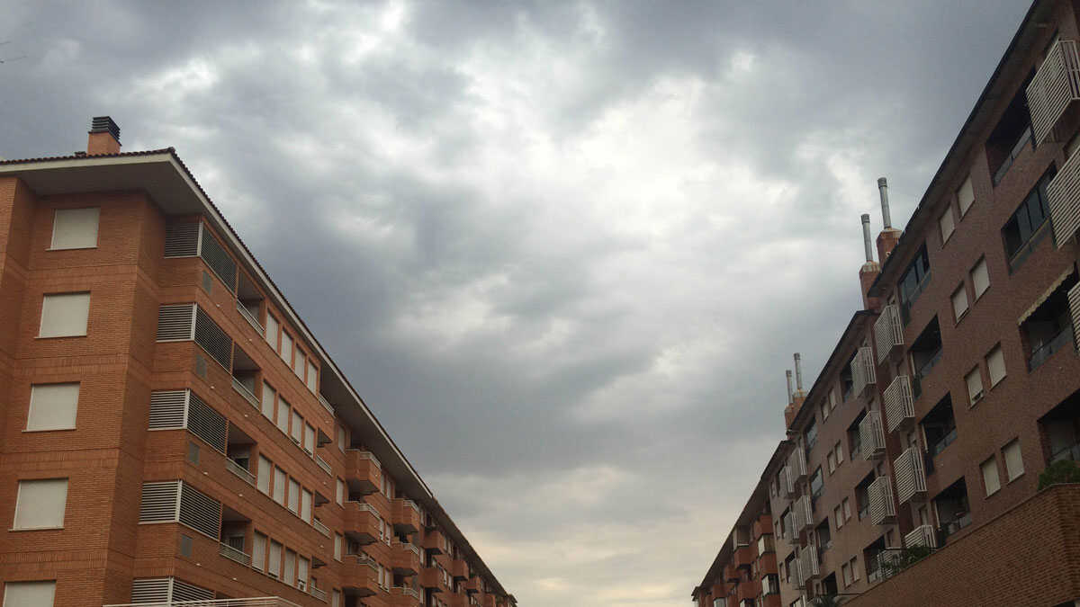 Aragon erwartet den schlimmsten Regen- und Gewittertag: Erhebliche Gefahr in Teruel und Warnung vor starken Schauern in Zaragoza