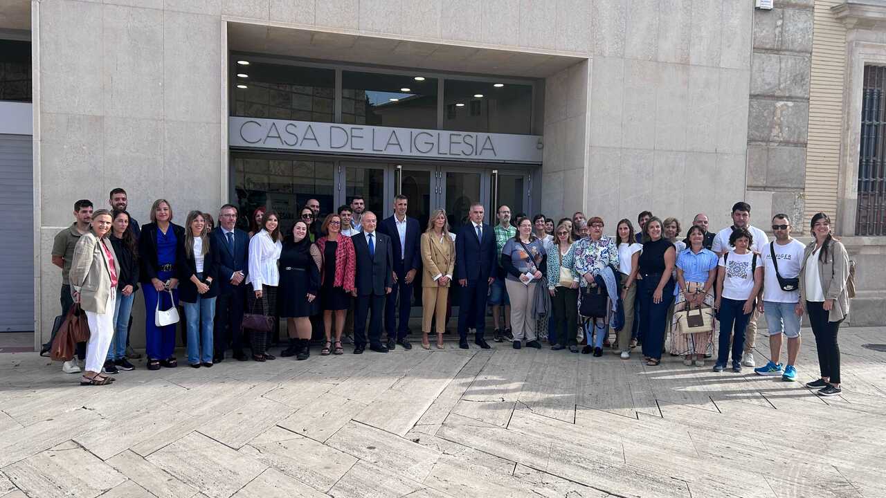 Forum für psychische Gesundheit fordert in Zaragoza Betreuung, die „über die Sprechstunde hinausgeht“