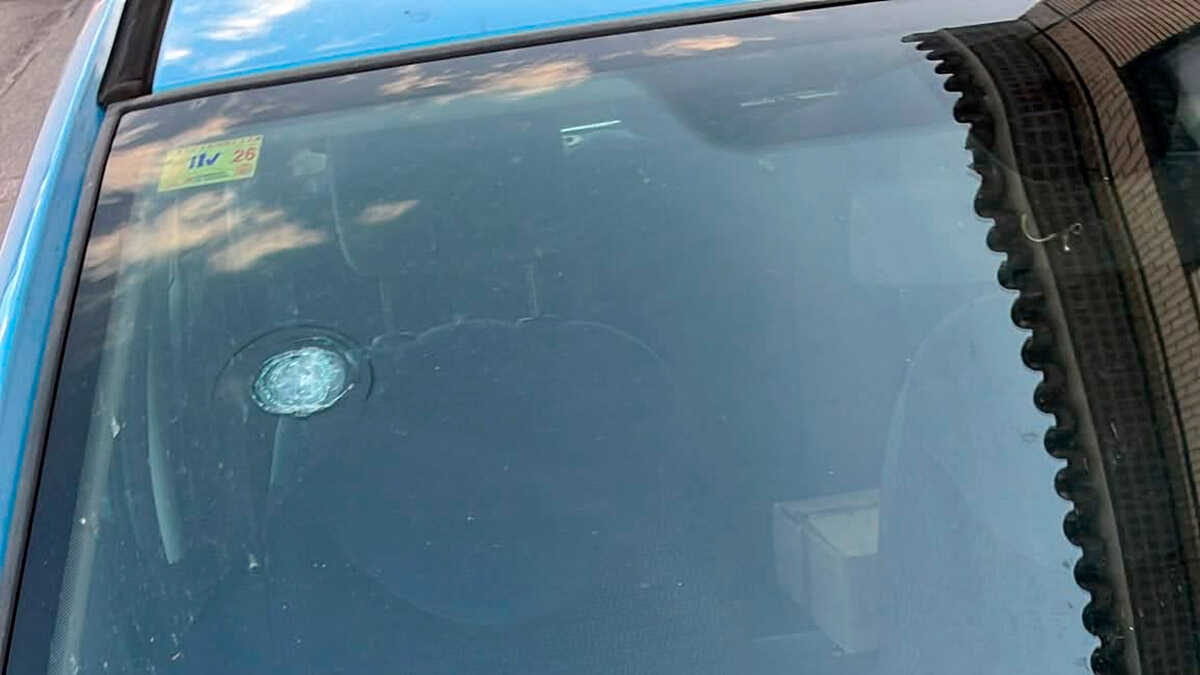 Alarm und Empörung unter den Bewohnern von Vadorrey: „Das Zerschlagen von Autoscheiben ist wieder in Mode“