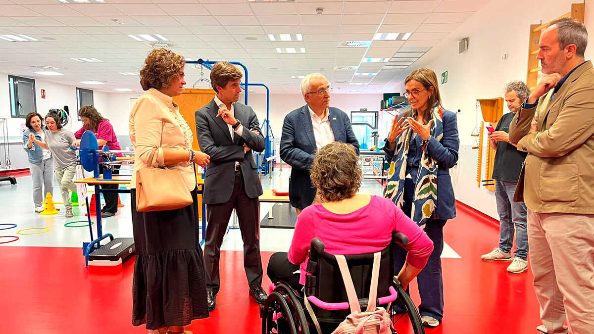 Carmen Fúnez verspricht in Saragossa mehr Mittel für die Sozialpolitik