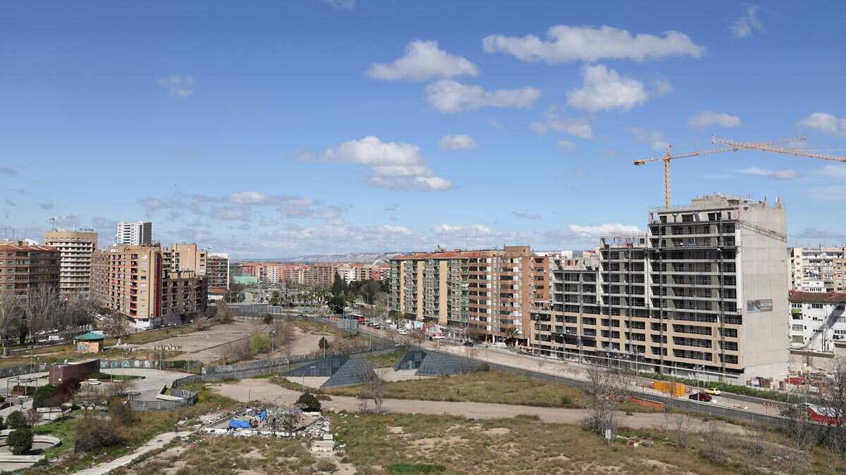 Änderungen im Verkehr in Zaragoza: Umleitungen in El Portillo und Änderungen bei zwei Buslinien