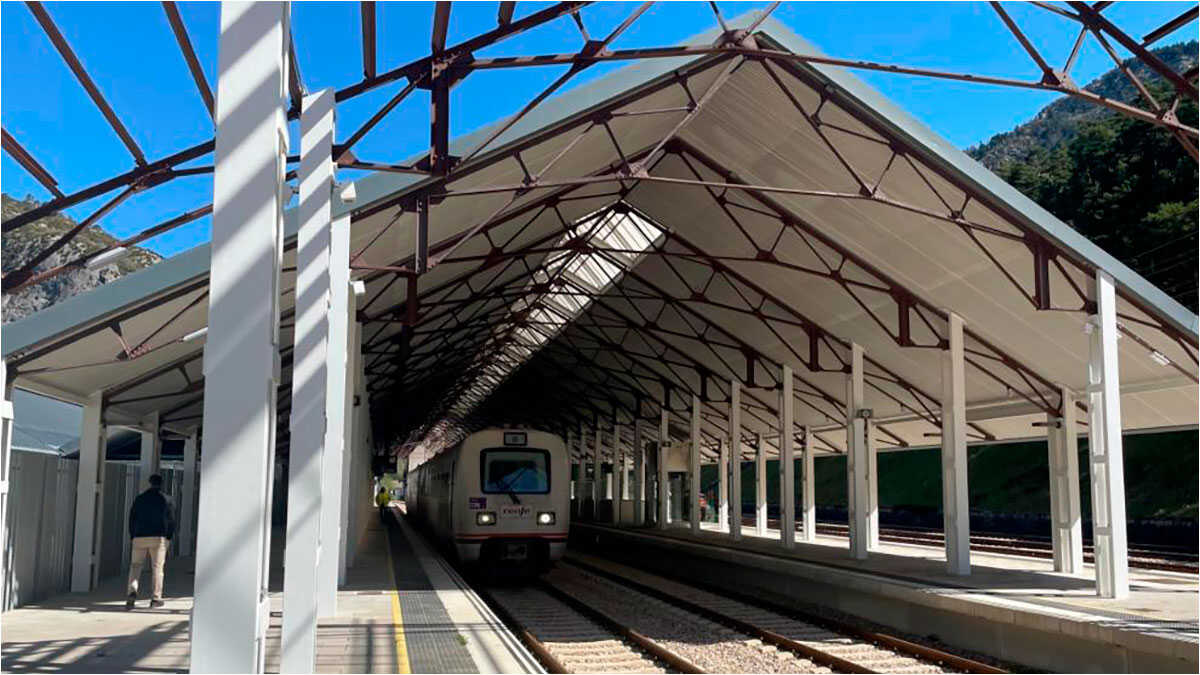 Renfe und die Fundación Aragón Emprende bringen Unternehmertum an Bord des Canfranero