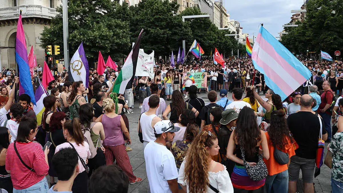 Somos LGTB+ fordert von Aragóns Regierung Erklärungen zur Streichung der Förderlinie für die Community