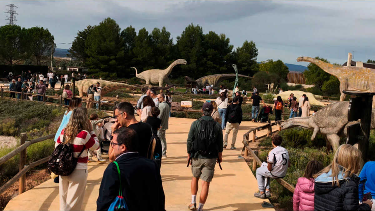Dinópolis zieht am Pilar-Wochenende mehr als 7.800 Besucher an allen Standorten an