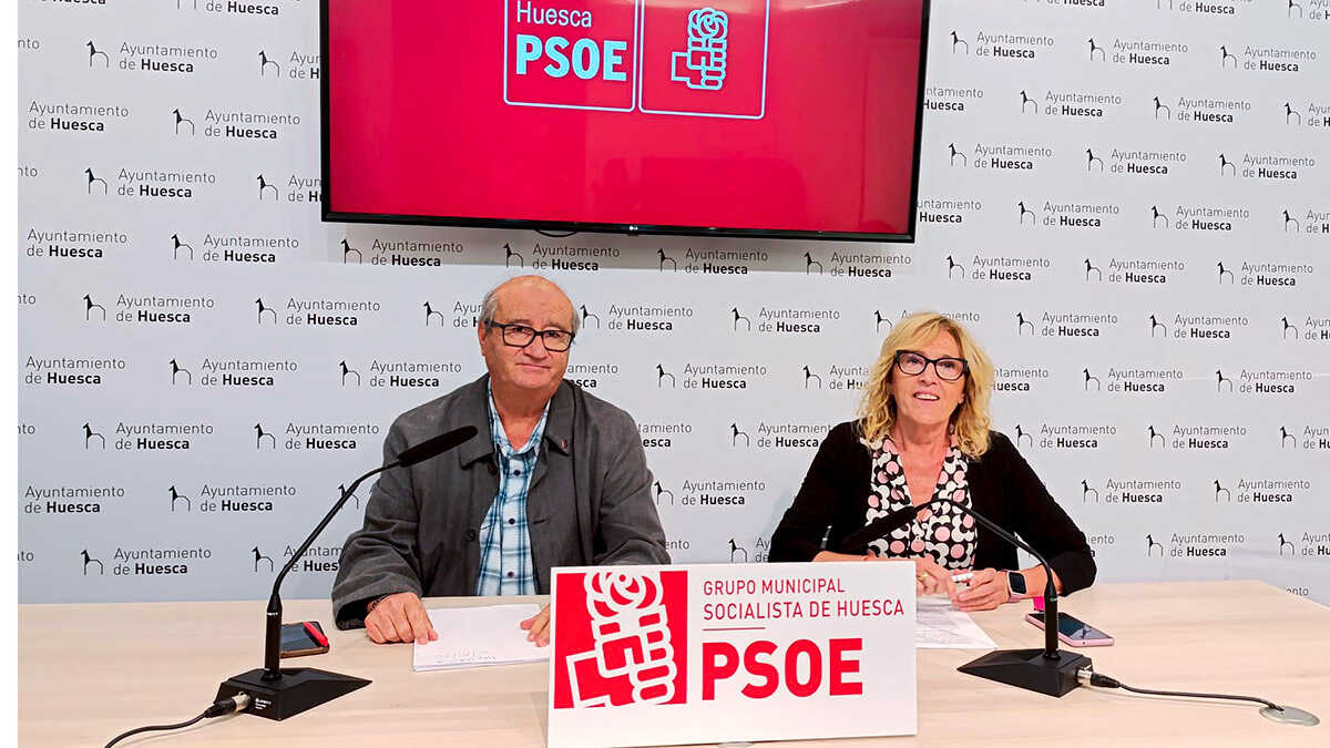 Kostenloser Bus und Rabatte bei Müllgebühren: Die Vorschläge des PSOE in Huesca für 2027