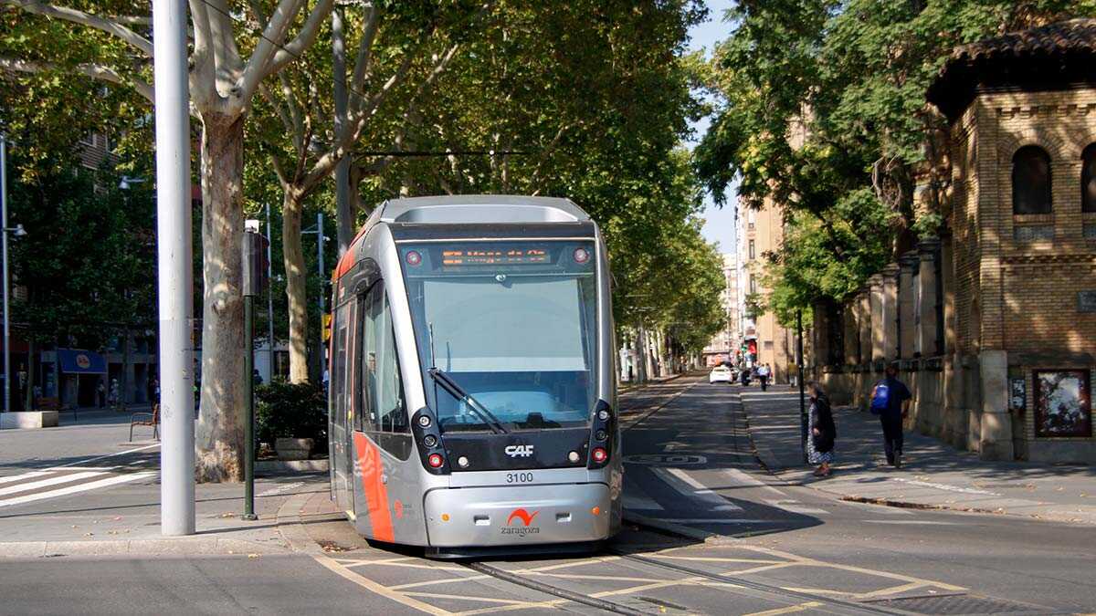 Straßenbahnfahrer beim Pilar-Fest angegriffen: Beschäftigte beklagen mangelnde Sicherheit
