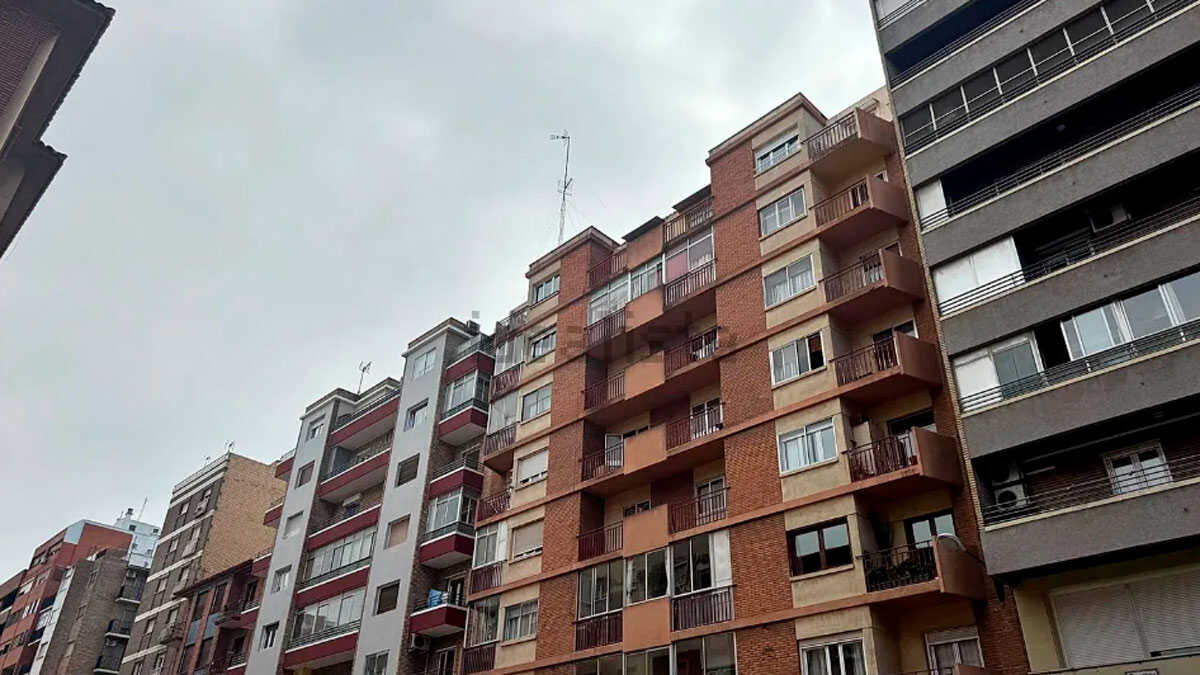 Helle Wohnung mit vier Zimmern und zwei Terrassen nahe der Universität Zaragoza für 245.000 Euro