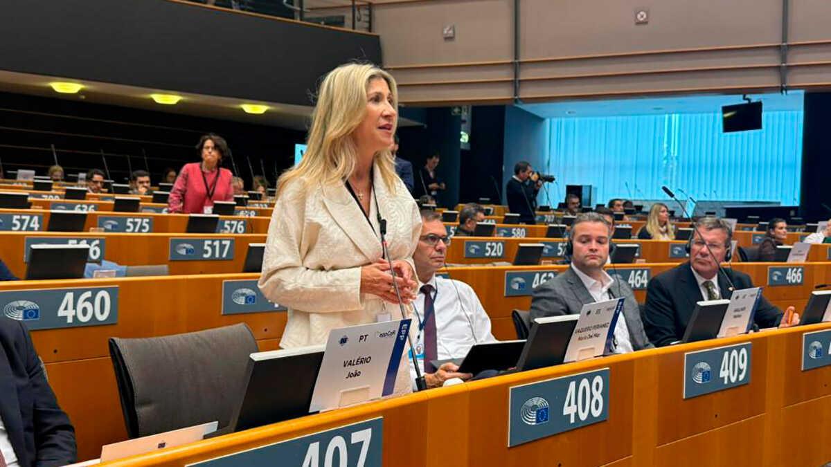 Mar Vaquero fordert von der EU „mehr Finanzierung und weniger Bürokratie“ für die Automobilbranche