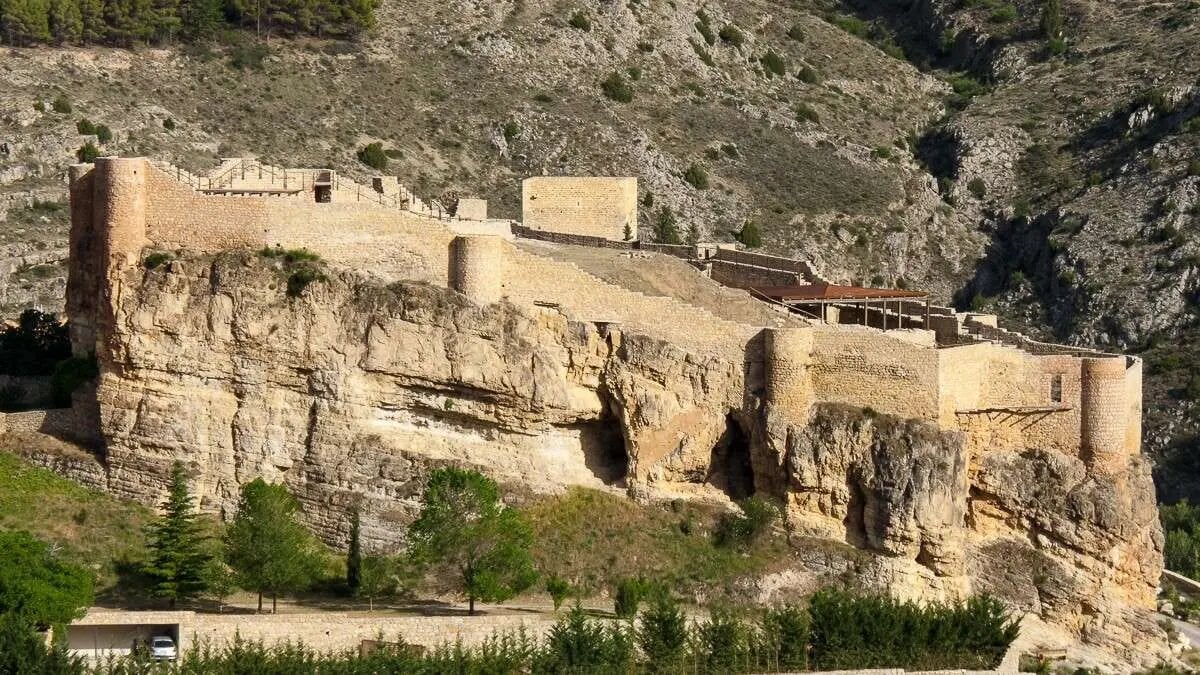 Eine besondere Route durch Teruel: zehn Burgen voller Geschichte und Charme