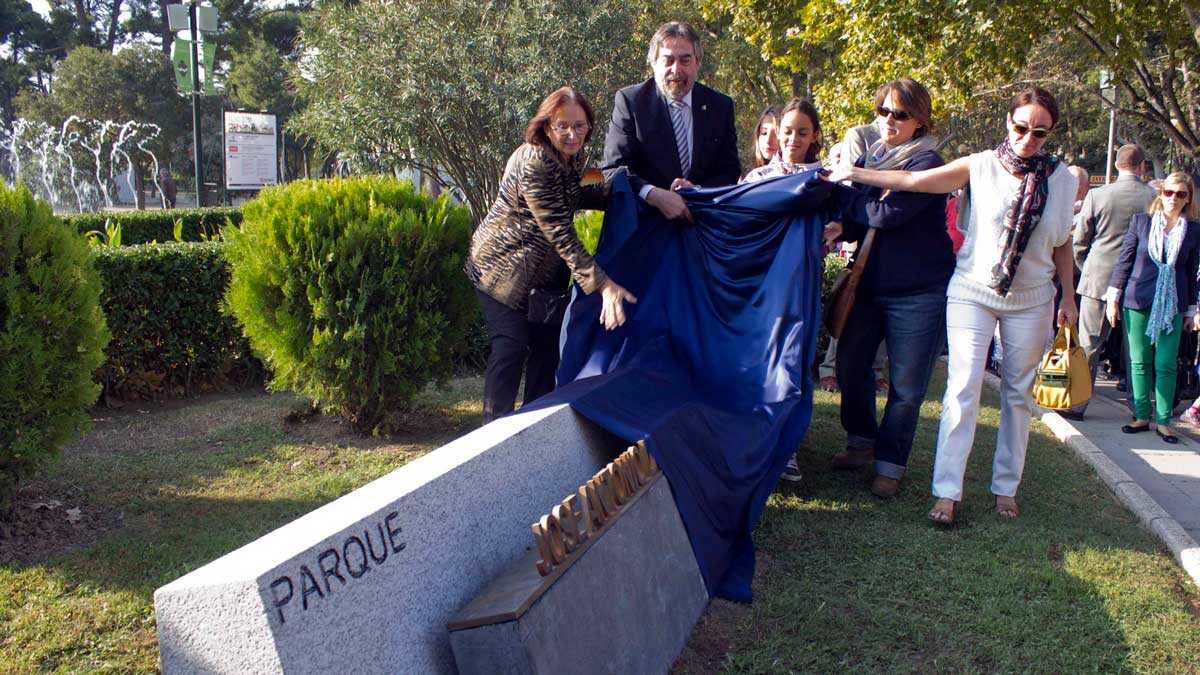 Vor 15 Jahren in Aragón: Zaragoza eröffnete am Eingang des Parque Grande ein Labordeta-Memorial