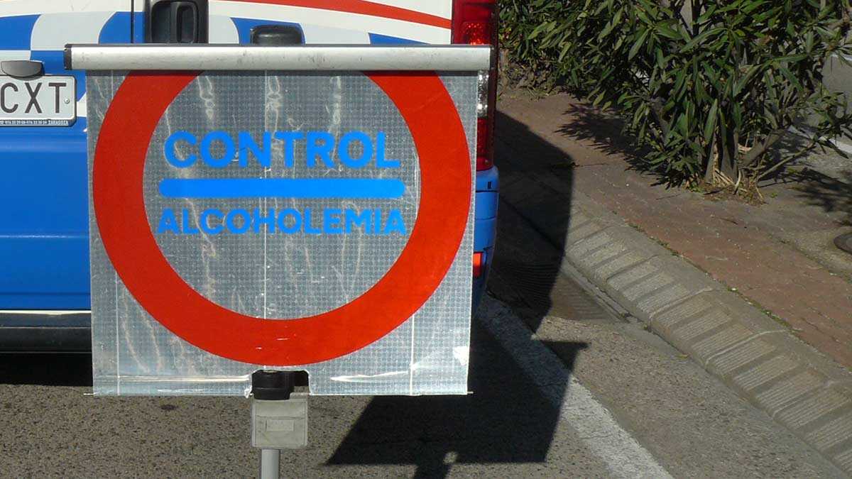 Kein Alkohol am Steuer: Zaragozas Stadtpolizei erhält neue Präzisionsmessgeräte