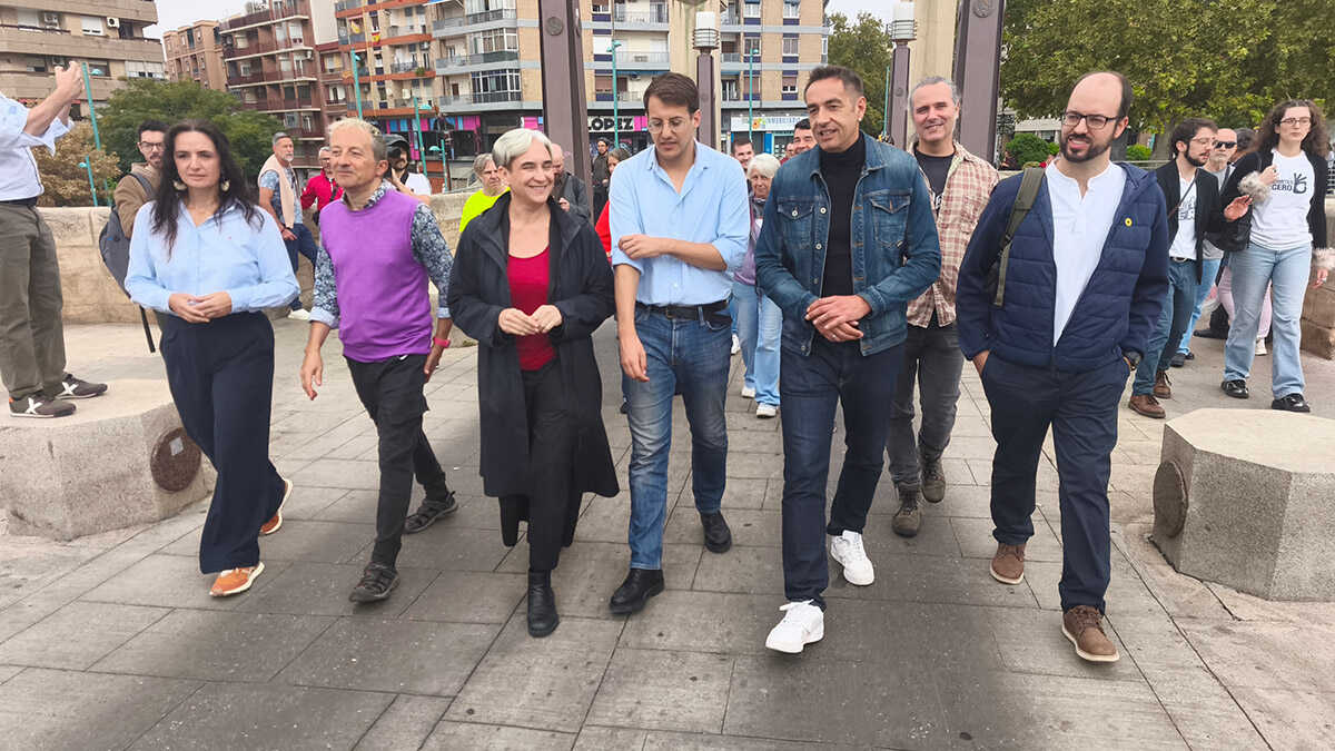CHA-Frente Amplio Aragón stellt Koalition in Zaragoza mit Ada Colau und Emilio Delgado vor