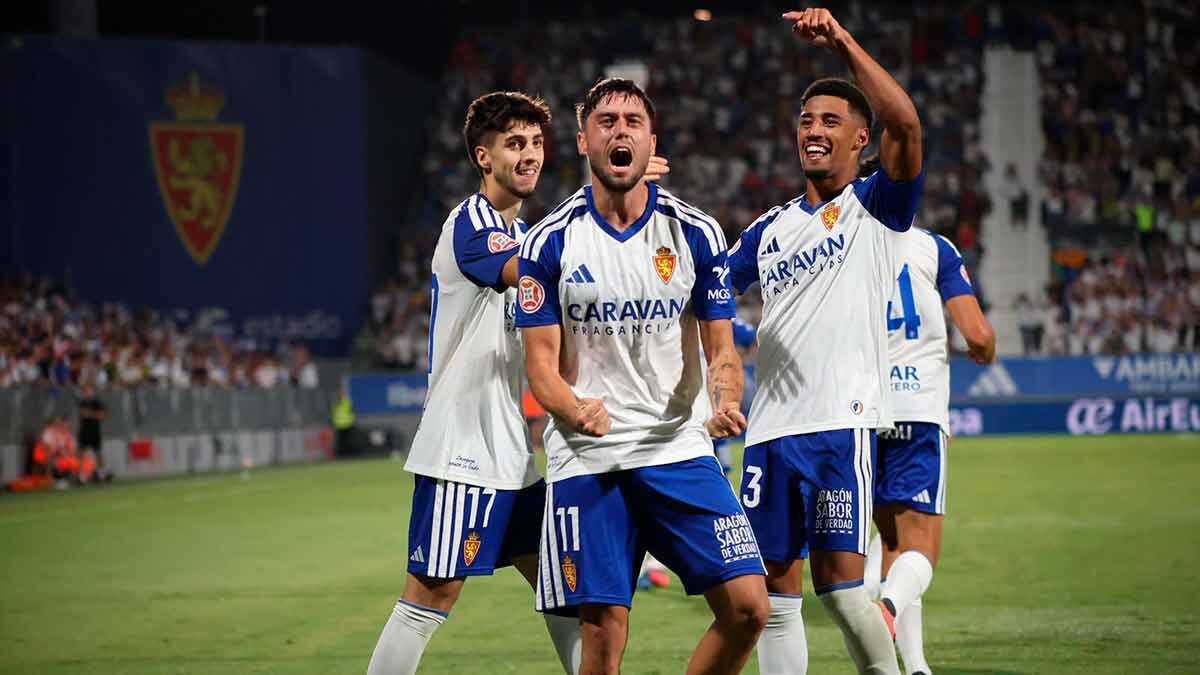 Real Murcia gegen Real Zaragoza: ein Duell um die Tabellenführung