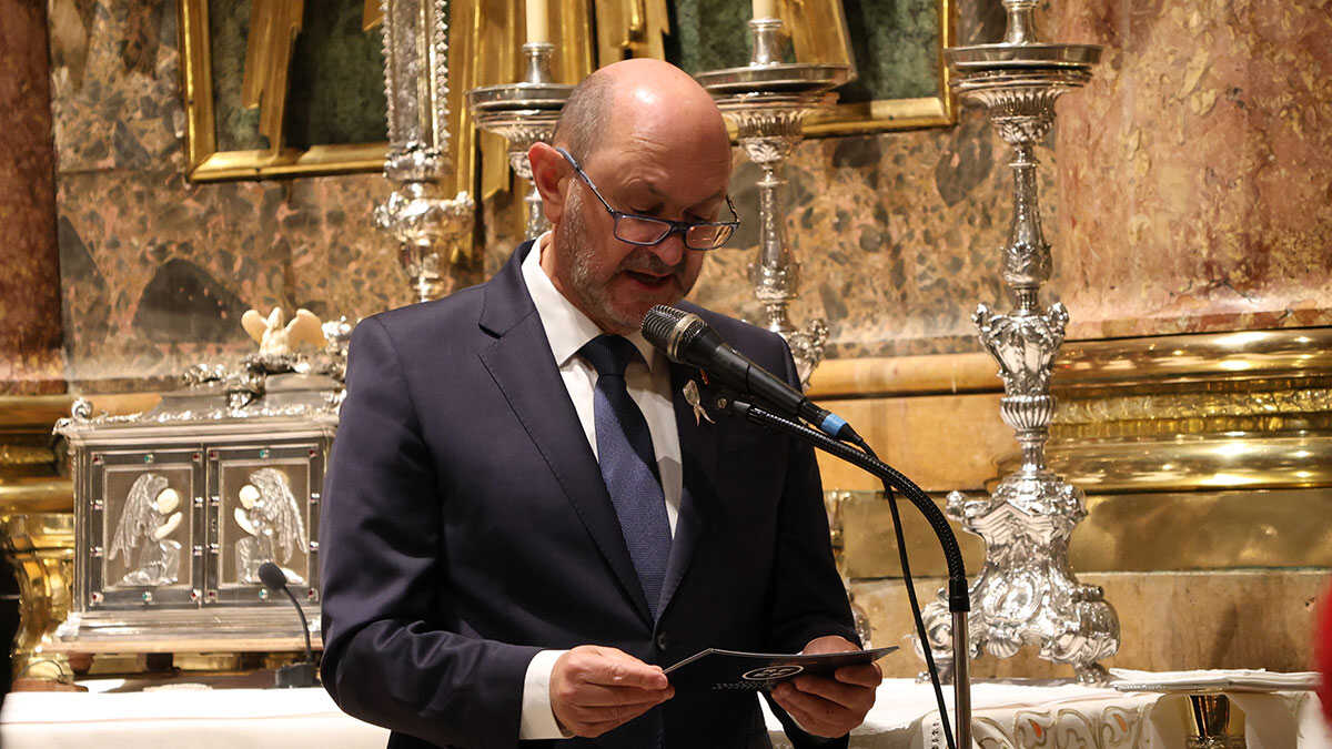 Rafael Louzán, Präsident des RFEF, zur Nueva Romareda: „Im kommenden Jahr werden wir ein weiteres WM-Stadion haben“
