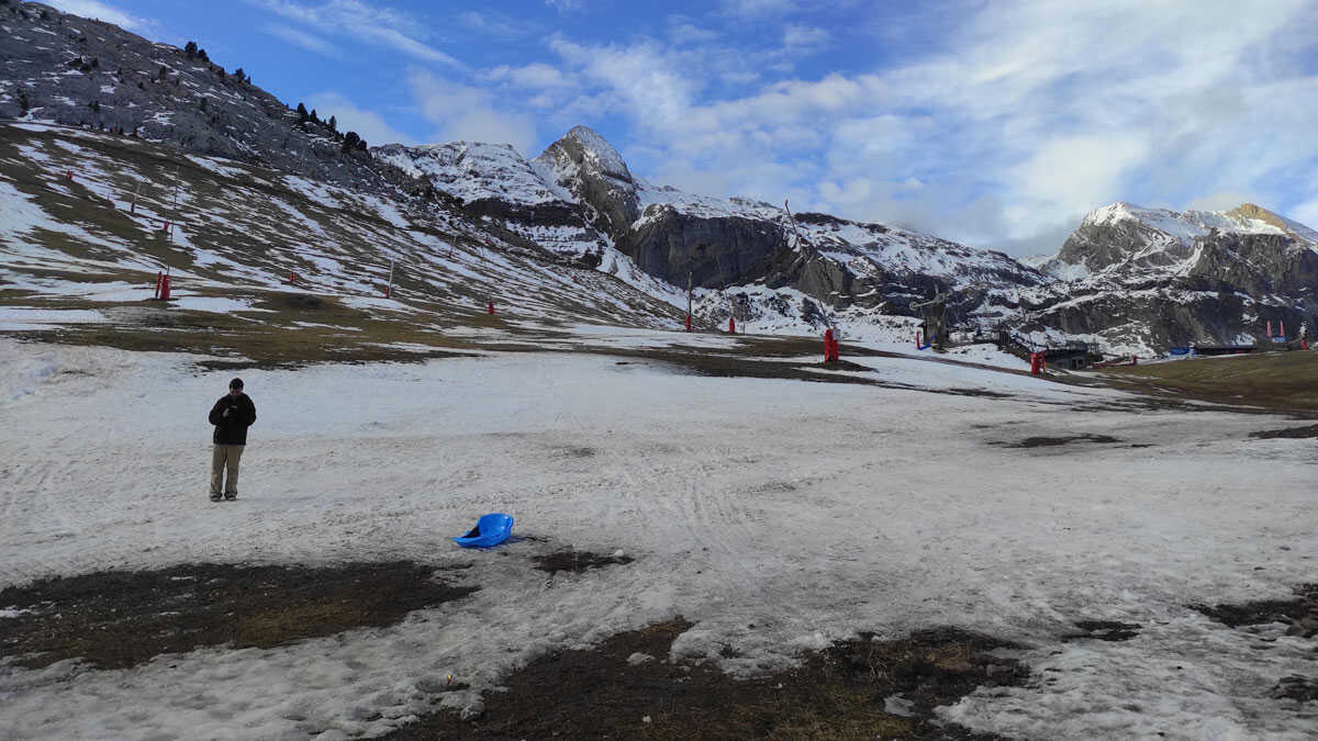 Der Schnee kehrt in die Pyrenäen zurück, der Cierzo weht nur kurz: An diesem Tag steigen die Temperaturen