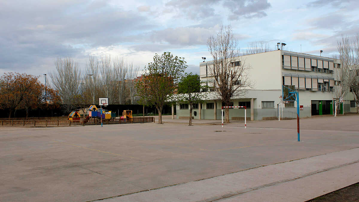 Die Schulhöfe von mehr als 80 Schulen in Zaragoza erhalten einen neuen Pflegedienst