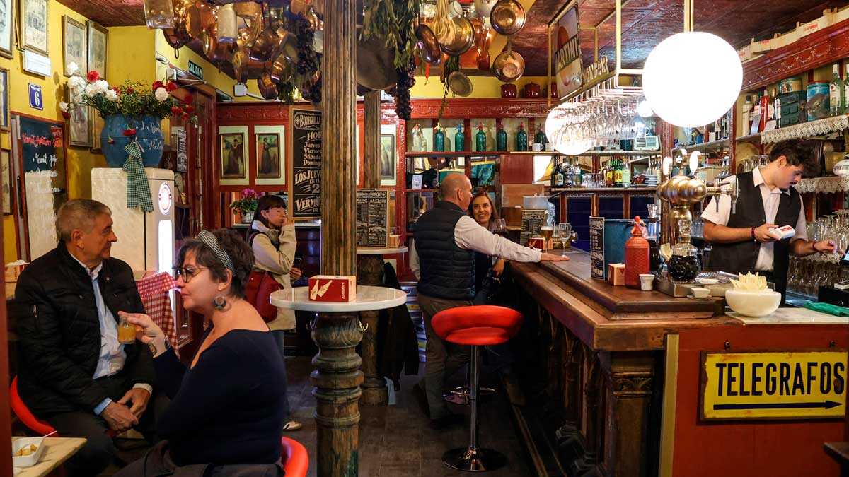 Mit Charme und guten Tapas: Legendäre Bars für Vermut in Saragossa
