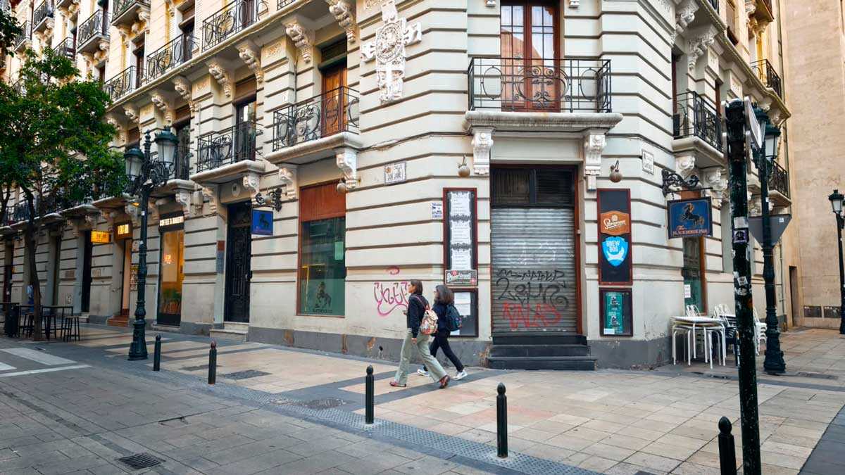 Bekannte Ecke an der Don Jaime I könnte wieder aufleben: Bar zu vermieten