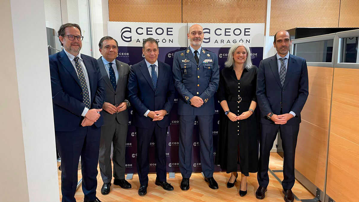 Mehr als hundert Unternehmen aus Aragón treffen die Luftwaffe zur Förderung des Bacsi-Projekts