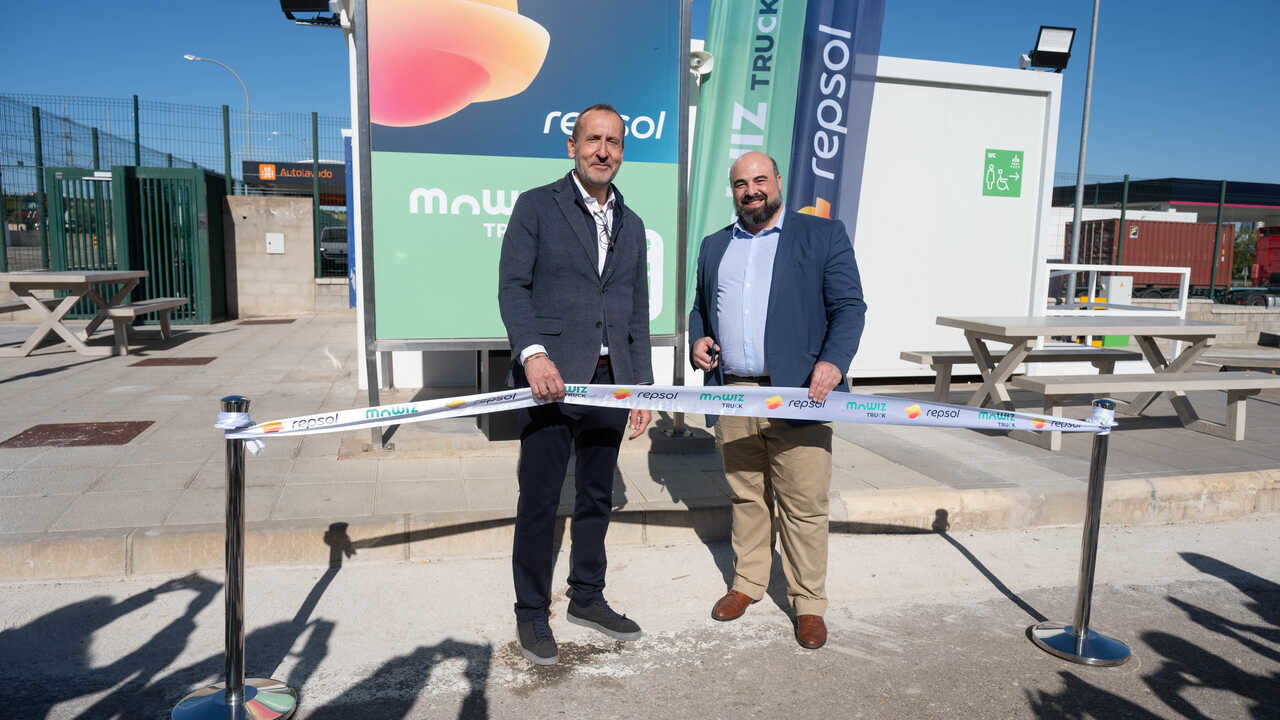 So sieht der neue Lkw-Parkplatz Zaragoza Plaza aus: Duschen, WLAN und Überwachung rund um die Uhr