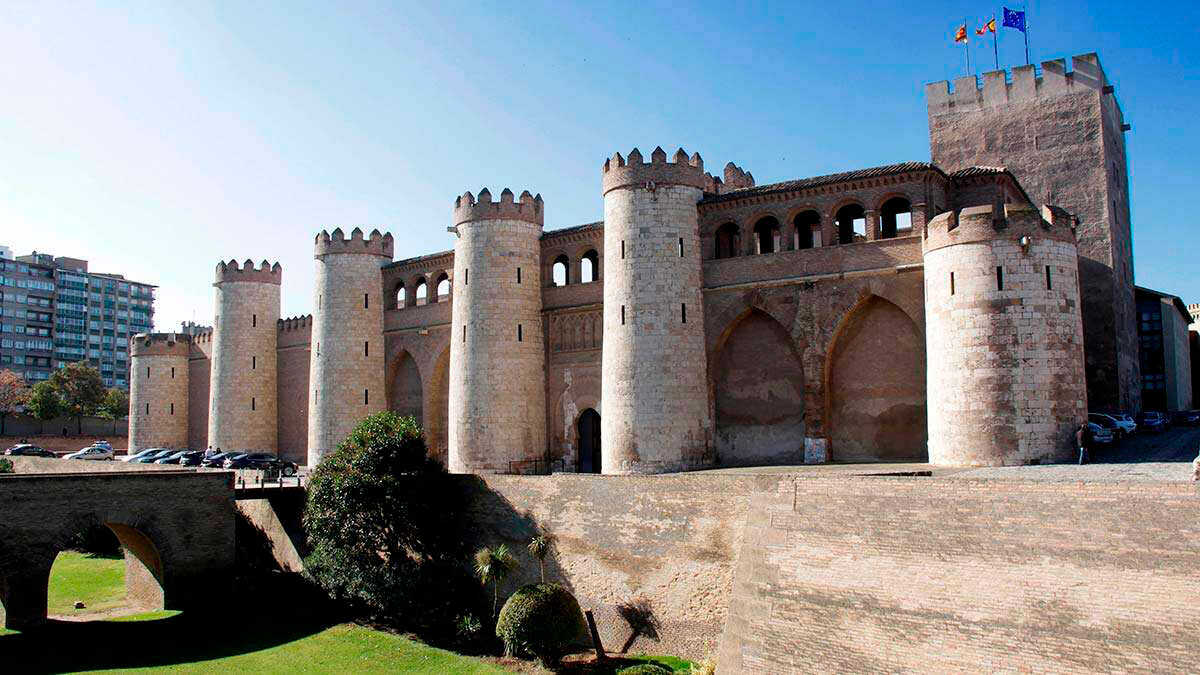 Schweigeminuten in Aragón zum Gedenken an Zugunglück in Toledo dauern an