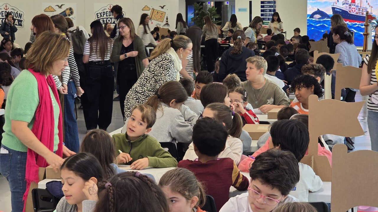 Kinder-Hackathon bringt rund 400 Schülerinnen und Schüler nach Etopia