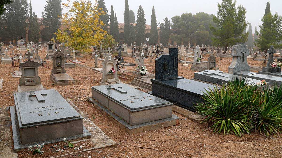 Kehren traditionelle Beerdigungen zurück? Erdbestattungen in Zaragoza steigen um 40 Prozent